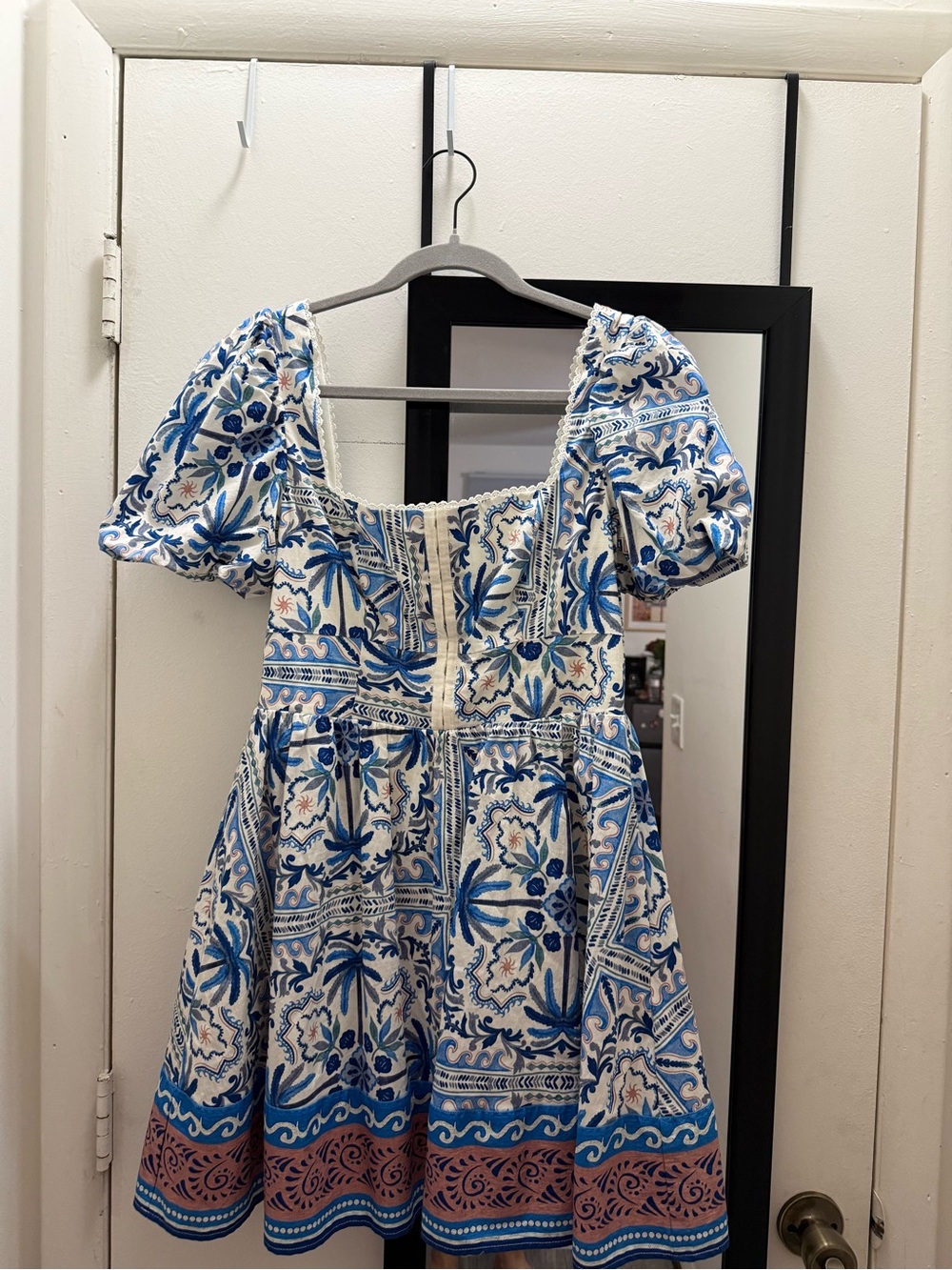 Garment with brand tag